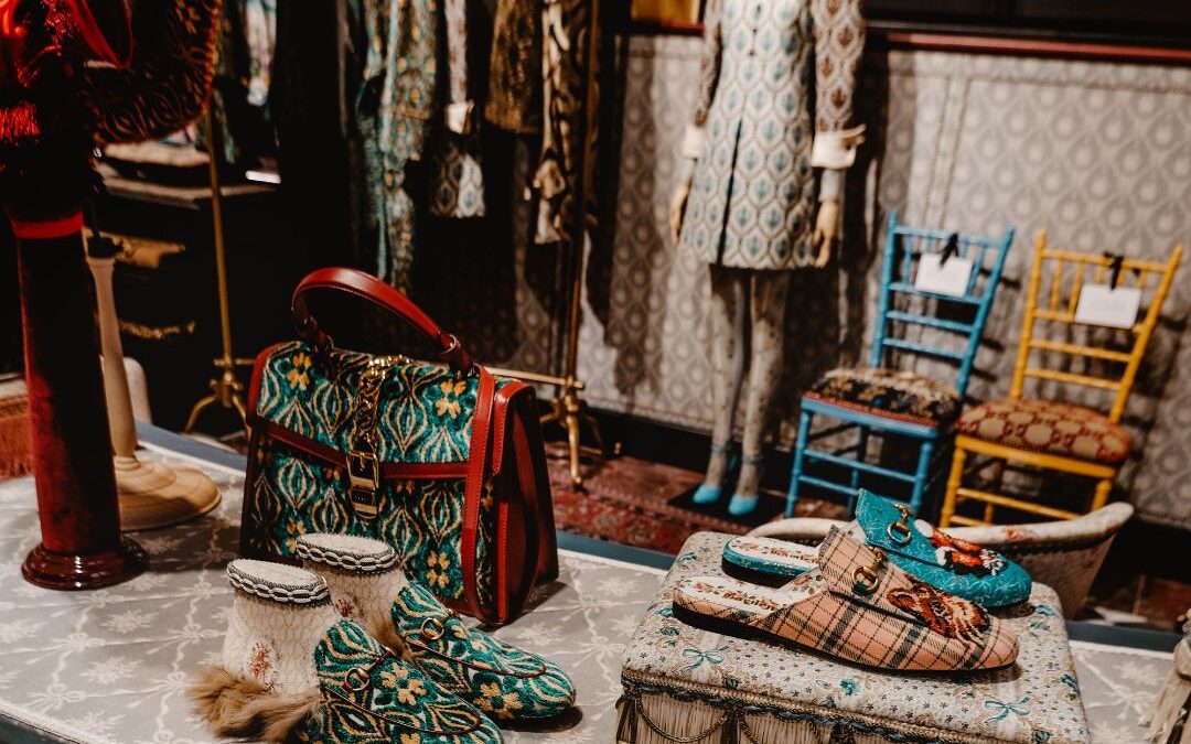 How to start a luxury consignment boutique