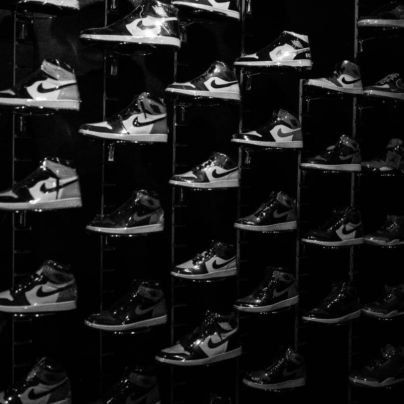 Sneaker wall